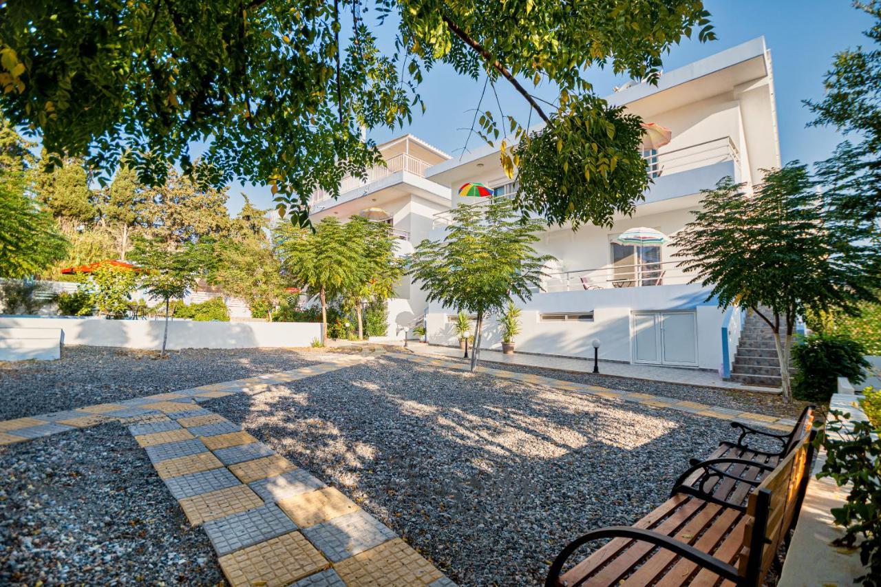 Salora Studio-Apartments อาร์คานเยโลส ภายนอก รูปภาพ